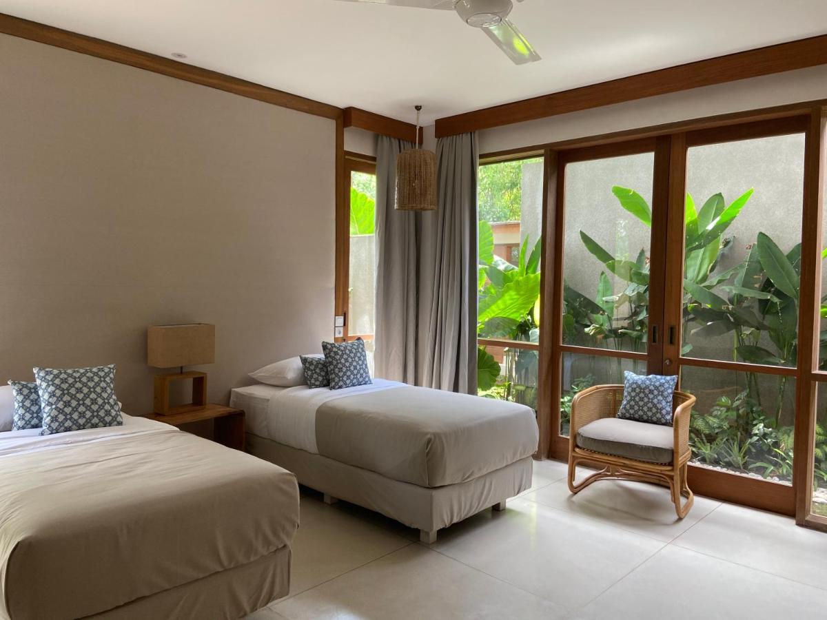 Villa Biarritz Uluwatu Exteriör bild