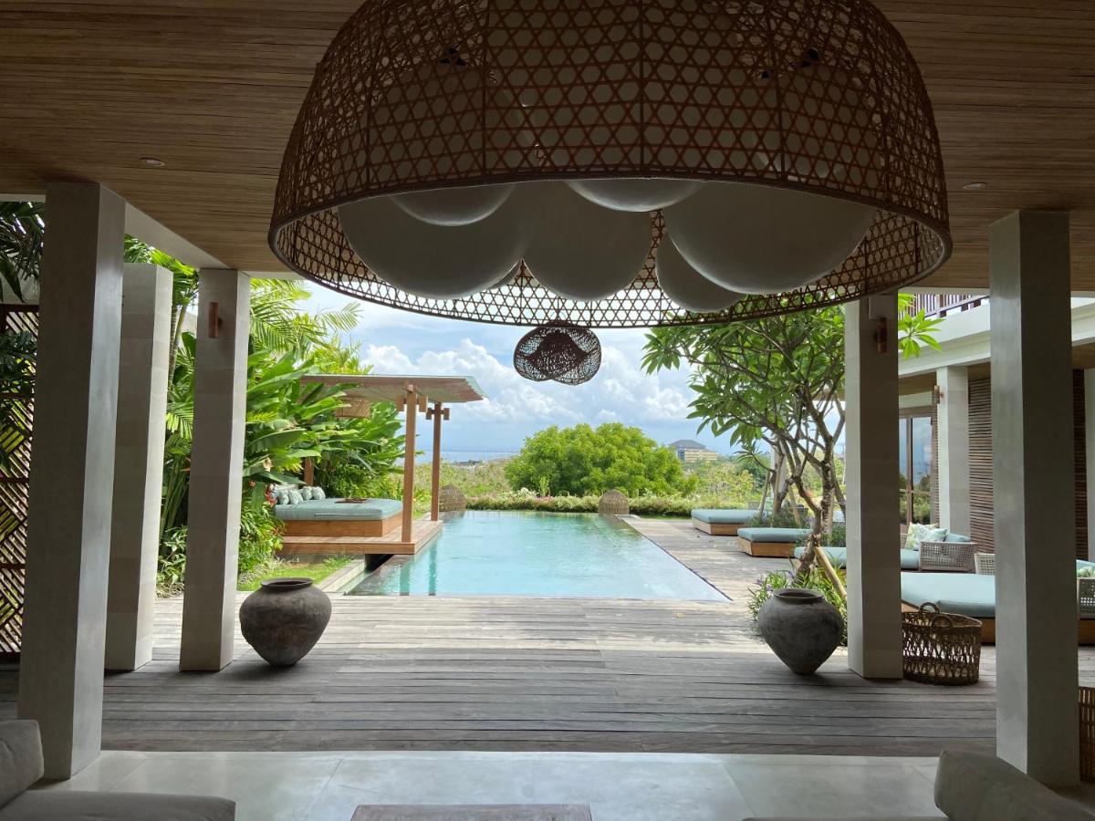 Villa Biarritz Uluwatu Exteriör bild
